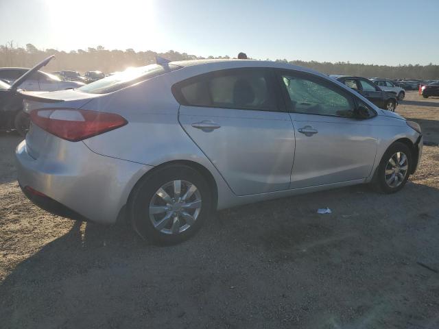 Photo 3 from auction – 2015 KIA FORTE LX with VIN KNAFK4A61F5408143