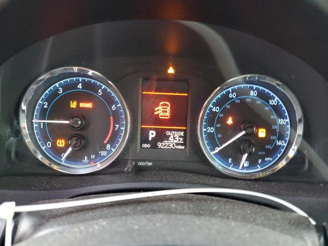 Photo 9 from auction – 2018 TOYOTA COROLLA L with VIN 2T1BURHE0JC050616
