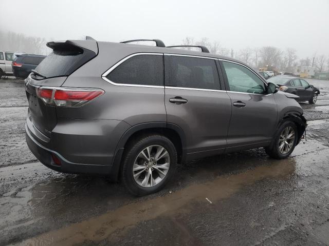 Photo 3 from auction – 2015 TOYOTA HIGHLANDER with VIN 5TDBKRFH6FS111937