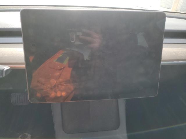 Photo 9 from auction – 2022 TESLA MODEL 3 with VIN 5YJ3E1EA0NF286575