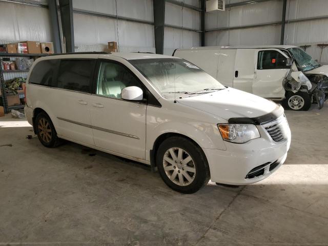 Photo 4 from auction – 2016 CHRYSLER TOWN & COU with VIN 2C4RC1BGXGR229977