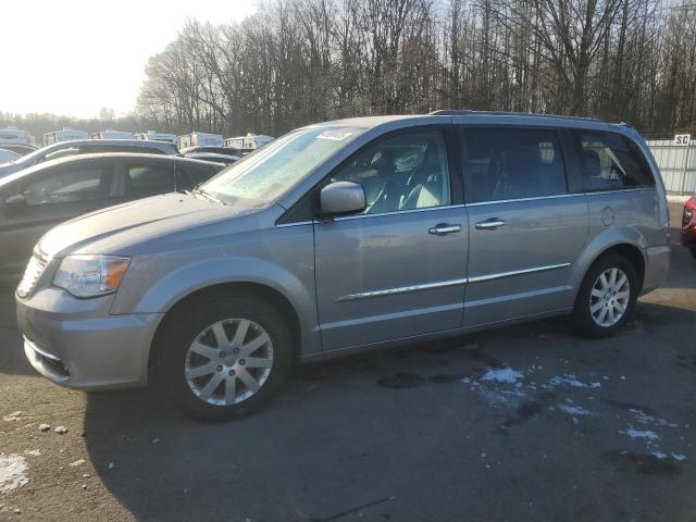 Photo 1 from auction – 2015 CHRYSLER TOWN & COU with VIN 2C4RC1BG2FR526577