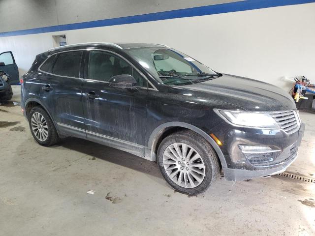 Photo 4 from auction – 2017 LINCOLN MKC RESERV with VIN 5LMCJ3D98HUL50753