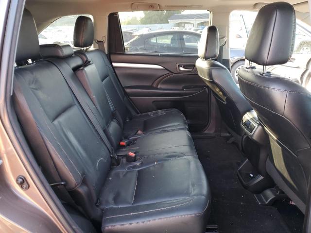 Photo 11 from auction – 2018 TOYOTA HIGHLANDER with VIN 5TDJZRFHXJS851541