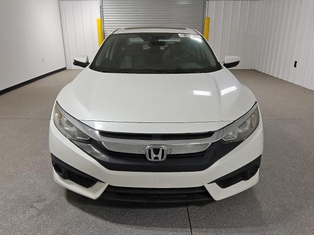 Снимка 5 от търг – 2017 HONDA CIVIC EX с VIN 19XFC2F89HE031891