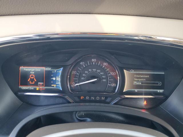 Photo 9 from auction – 2016 LINCOLN NAVIGATOR with VIN 5LMJJ2HT1GEL03208