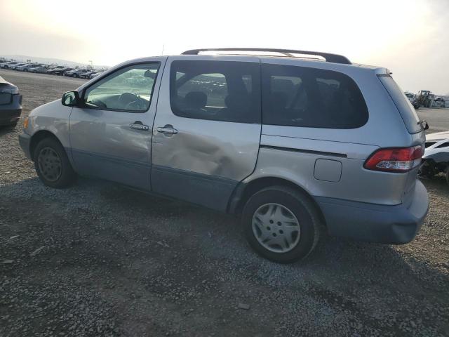 Photo 2 from auction – 2003 TOYOTA SIENNA CE with VIN 4T3ZF19C53U528898