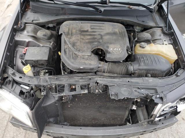 Photo 11 from auction – 2015 CHRYSLER 300 LIMITE with VIN 2C3CCAAG3FH930215