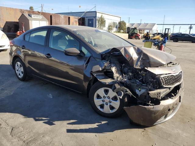 Photo 4 from auction – 2017 KIA FORTE LX with VIN 3KPFK4A73HE159668