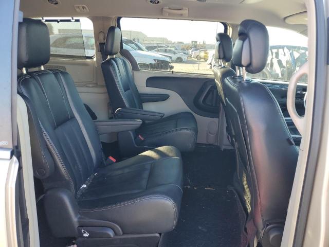 Photo 11 from auction – 2014 CHRYSLER TOWN & COU with VIN 2C4RC1BG2ER275185