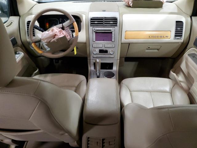 Photo 8 from auction – 2007 LINCOLN MKX with VIN 2LMDU88C97BJ13232
