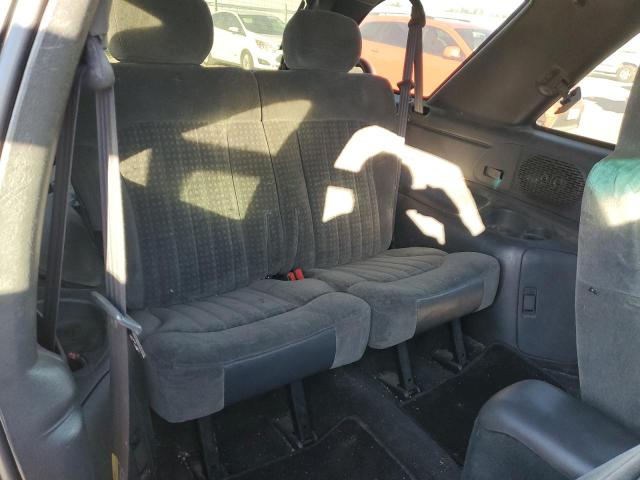 Снимка 10 от търг – 2002 CHEVROLET BLAZER с VIN 1GNCS18W12K136478