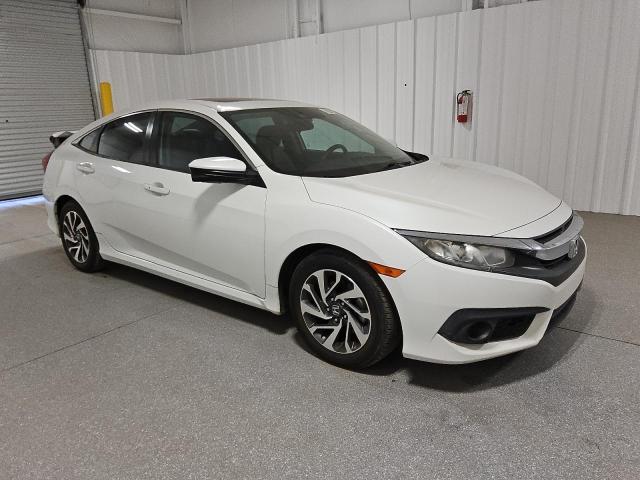 Снимка 4 от търг – 2017 HONDA CIVIC EX с VIN 19XFC2F89HE031891