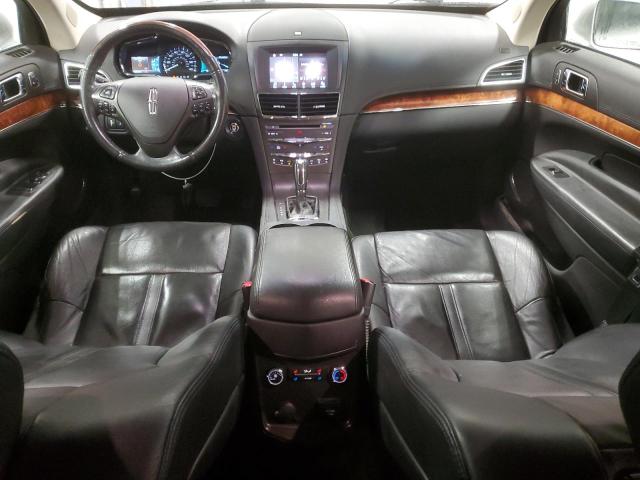 Photo 8 from auction – 2016 LINCOLN MKT with VIN 2LMHJ5AT5GBL01426