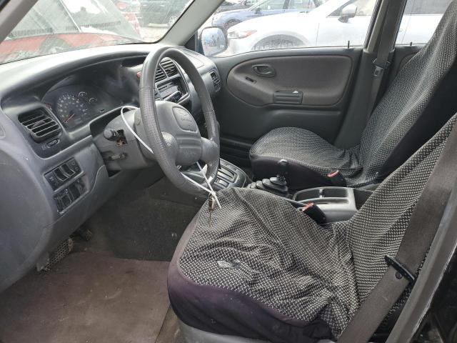 Photo 7 from auction – 2000 CHEVROLET TRACKER with VIN 2CNBJ13C8Y6955130