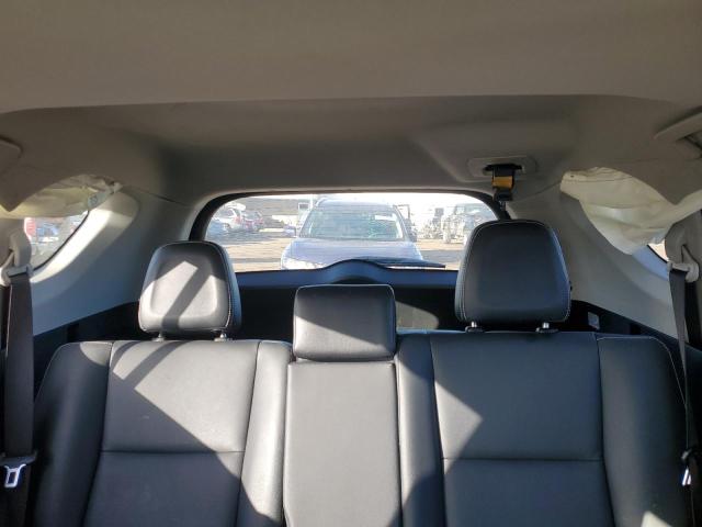 Photo 10 from auction – 2017 TOYOTA RAV4 LIMIT with VIN JTMDFREV4HD208136