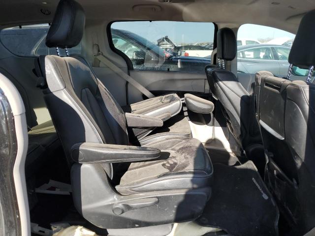 Photo 11 from auction – 2018 CHRYSLER PACIFICA H with VIN 2C4RC1N74JR113063