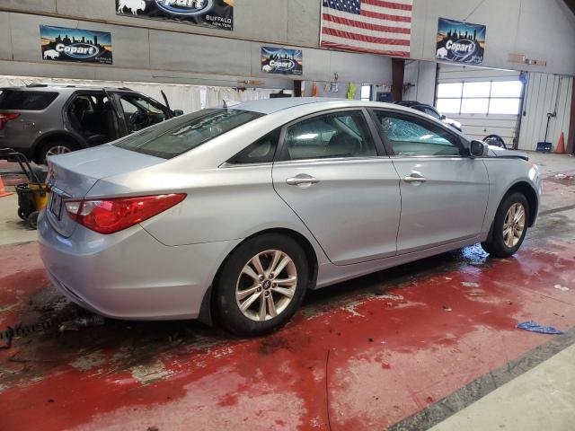 Photo 3 from auction – 2013 HYUNDAI SONATA GLS with VIN 5NPEB4AC6DH678910