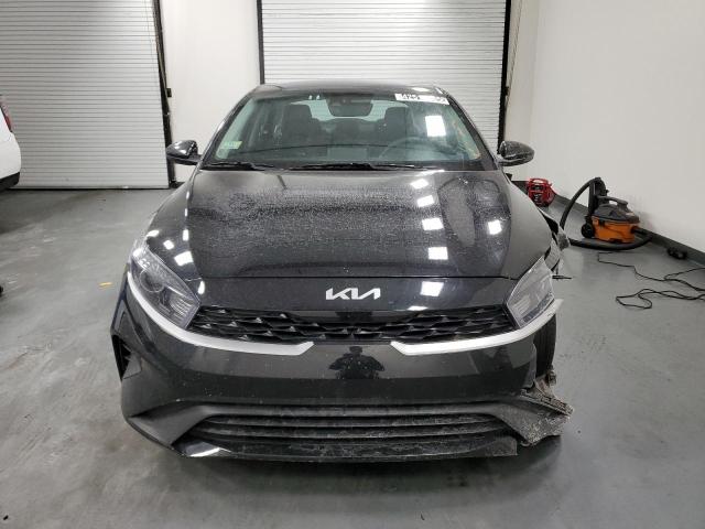 Photo 5 from auction – 2023 KIA FORTE LX with VIN 3KPF24AD8PE580872