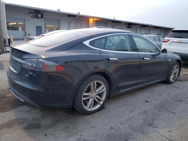 Photo 3 from auction – 2013 TESLA MODEL S with VIN 5YJSA1AG3DFP08421