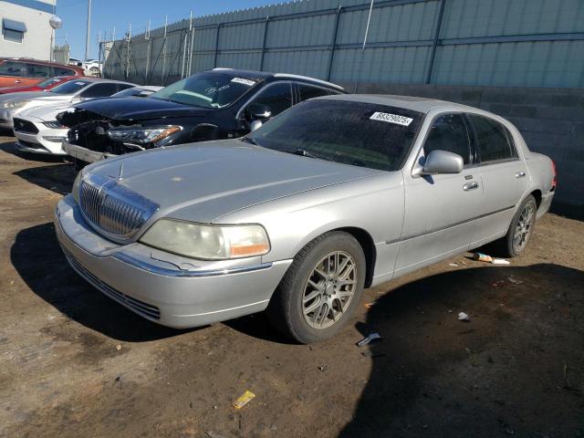 LINCOLN TOWN CAR U 2004 with VIN 1LNHM83W94Y659204 - Photo from auction