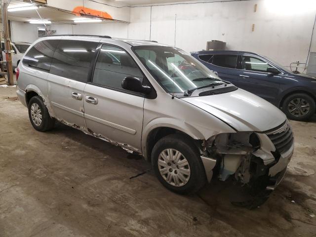 Photo 4 from auction – 2005 CHRYSLER TOWN & COU with VIN 2C4GP44R95R439284