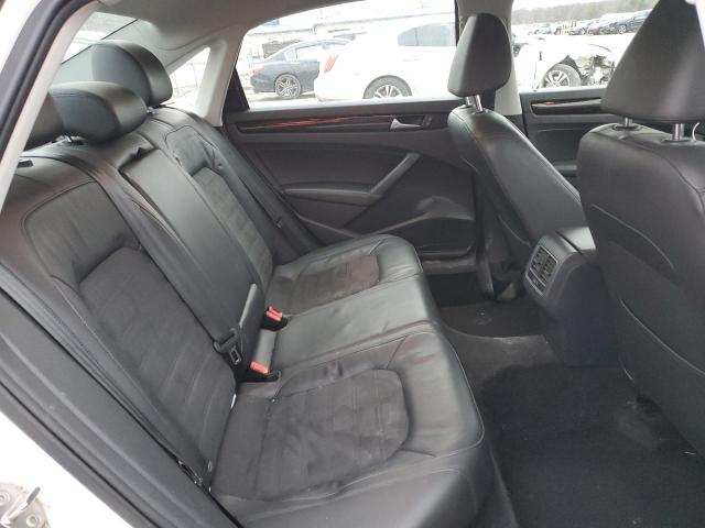 Photo 10 from auction – 2015 VOLKSWAGEN PASSAT SEL with VIN 1VWCV7A31FC073916