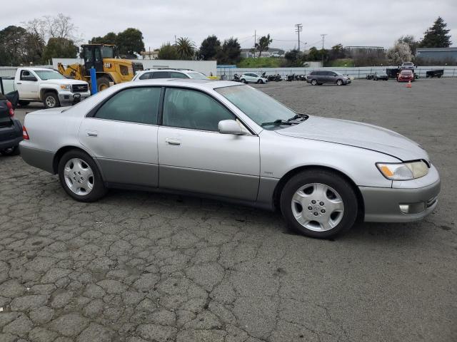 Photo 4 from auction – 2000 LEXUS ES 300 with VIN JT8BF28GXY0270254