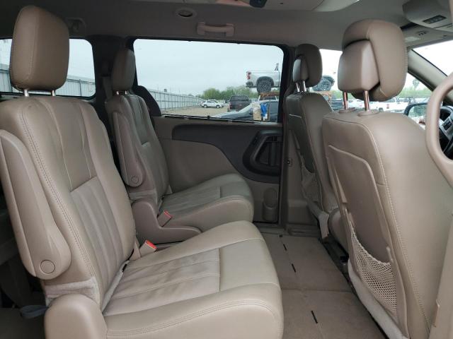 Photo 11 from auction – 2016 CHRYSLER TOWN & COU with VIN 2C4RC1BG9GR188242