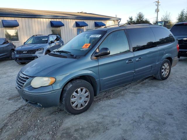 CHRYSLER TOWN & COU 2005 with VIN 2C8GP64L25R479194 - Photo from auction