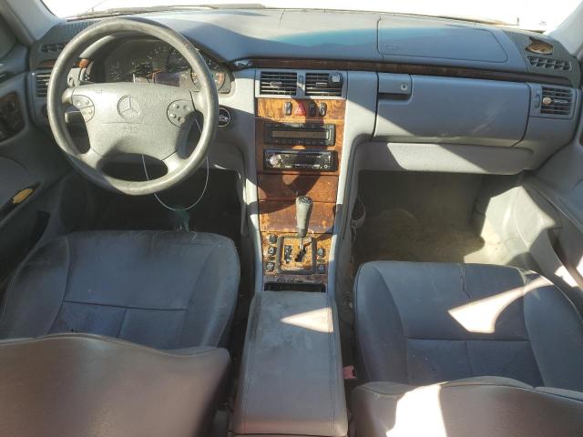 Photo 8 from auction – 2000 MERCEDES-BENZ E 320 with VIN WDBJF65J5YB074875