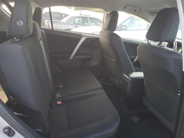 Photo 11 from auction – 2018 TOYOTA RAV4 LE with VIN 2T3ZFREV8JW476475