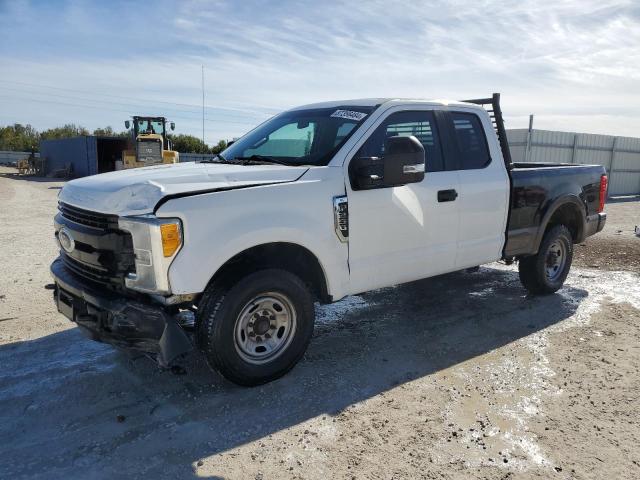 FORD F250 SUPER 2017 with VIN 1FT7X2A62HED58949 - Photo from auction