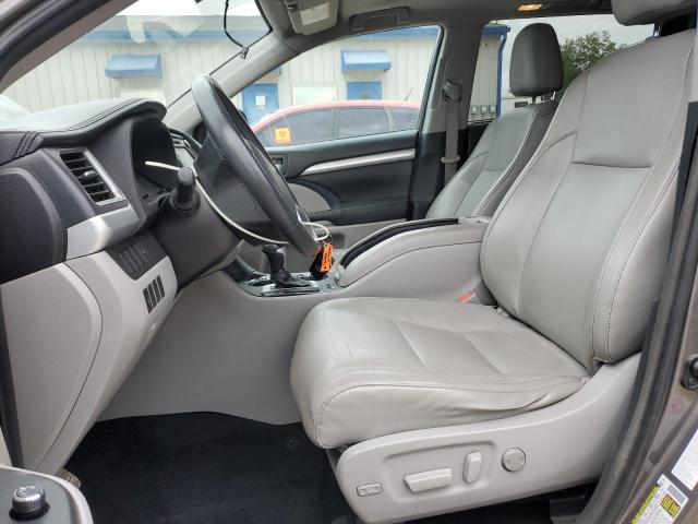 Photo 7 from auction – 2016 TOYOTA HIGHLANDER with VIN 5TDKKRFH5GS149693