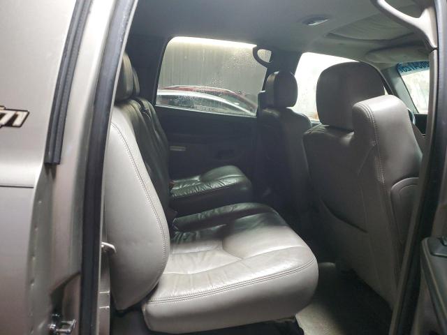 Photo 10 from auction – 2003 CHEVROLET SUBURBAN K with VIN 3GNFK16Z93G114845