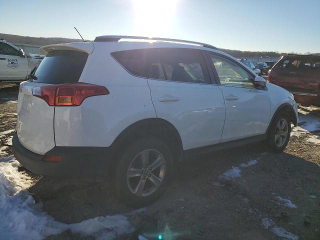 Photo 3 from auction – 2015 TOYOTA RAV4 XLE with VIN JTMRFREVXFD115477