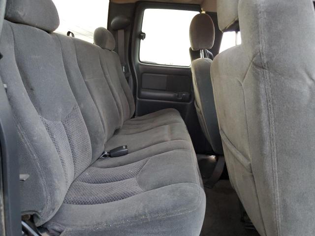 Photo 10 from auction – 2004 CHEVROLET SILVERADO with VIN 2GCEC19VX41121713