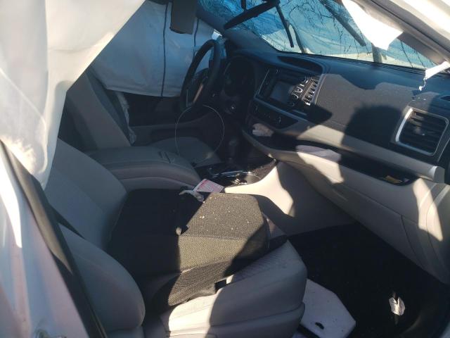 Foto 7 de la subasta – 2019 TOYOTA HIGHLANDER con VIN 5TDZZRFH7KS360672