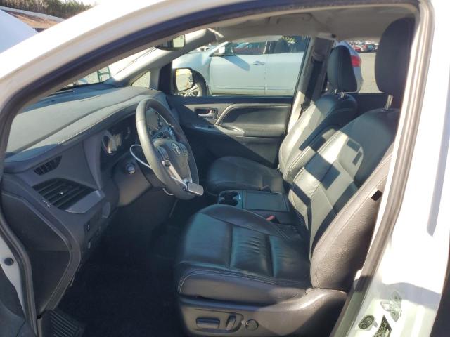 Photo 7 from auction – 2018 TOYOTA SIENNA SE with VIN 5TDXZ3DC2JS903050