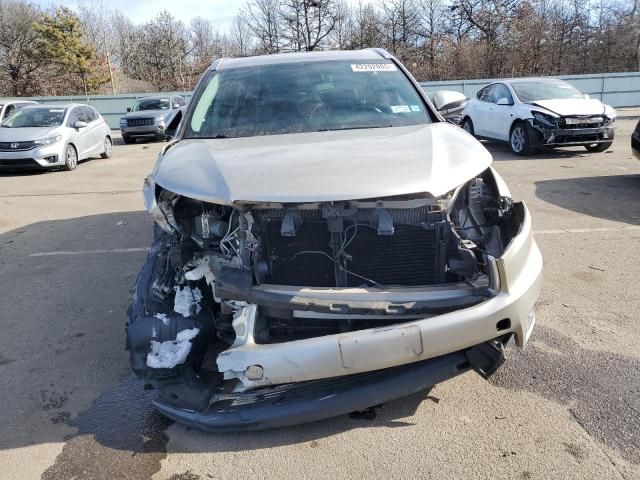 Photo 5 from auction – 2016 TOYOTA HIGHLANDER with VIN 5TDJKRFHXGS312110