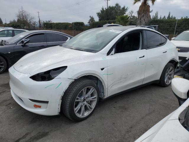 TESLA MODEL Y 2020 with VIN 5YJYGDEEXLF015511 - Photo from auction