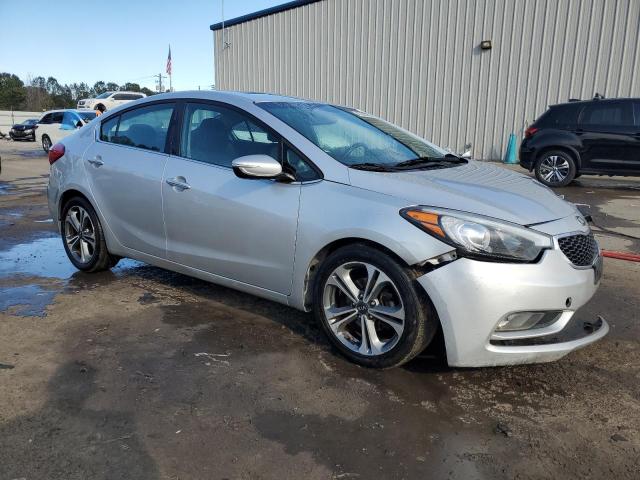 Photo 4 from auction – 2016 KIA FORTE EX with VIN KNAFZ4A83G5550895