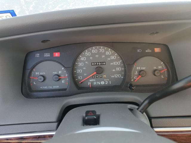 Photo 9 from auction – 2002 MERCURY GRAND MARQ with VIN 2MEFM74W72X637248