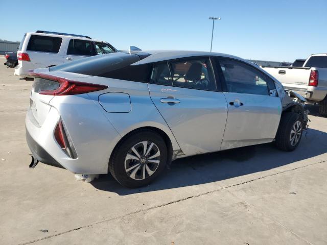 Photo 3 from auction – 2018 TOYOTA PRIUS PRIM with VIN JTDKARFP8J3094501
