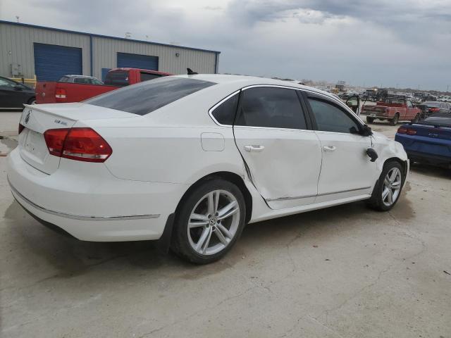 Photo 3 from auction – 2015 VOLKSWAGEN PASSAT SEL with VIN 1VWCV7A38FC073122