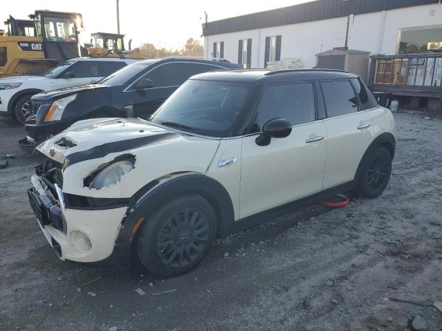 Фото 1 с аукциона – 2017 MINI COOPER S с VIN WMWXU3C50H2D31690