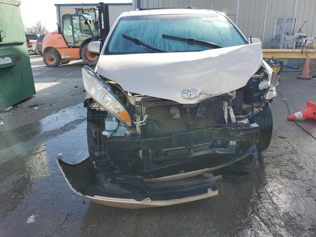 Photo 5 from auction – 2014 TOYOTA SIENNA XLE with VIN 5TDYK3DC7ES453250