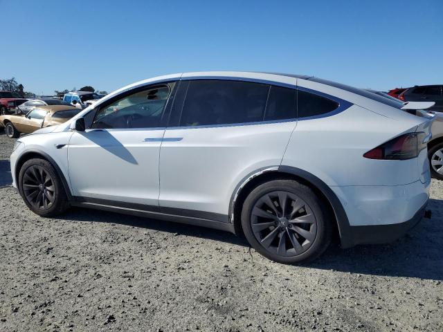 Photo 2 from auction – 2018 TESLA MODEL X with VIN 5YJXCAE27JF112903