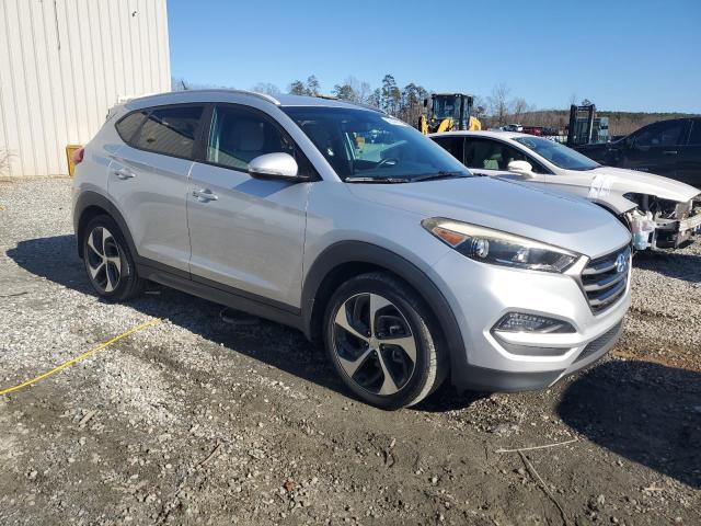 Photo 4 from auction – 2016 HYUNDAI TUCSON LIM with VIN KM8J33A22GU145844