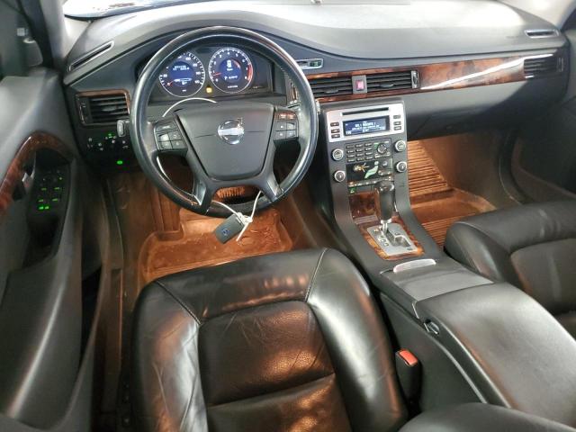 Photo 8 from auction – 2010 VOLVO V70 3.2 with VIN YV1982BW7A1141327